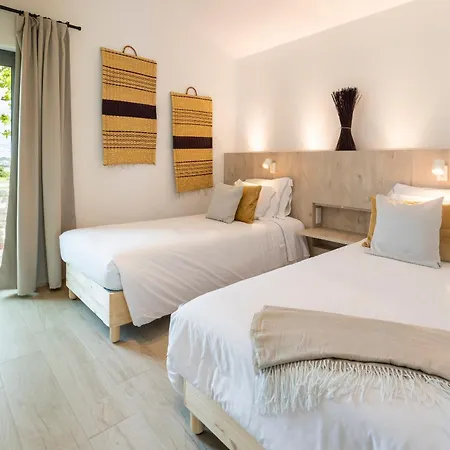 - Real Abadia Congress & Villa